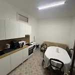 Lägenhet 11 Ospiti -balcone-parcheggio Privato, Bulai