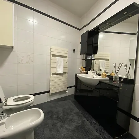 11 Ospiti -balcone-parcheggio Privato, Bulai Апартаменты