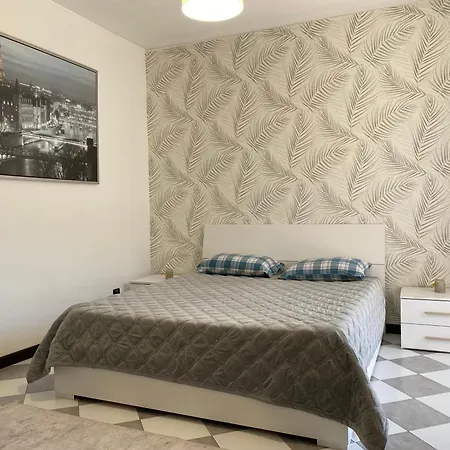Апартаменты 11 Ospiti -balcone-parcheggio Privato, Bulai Санремо