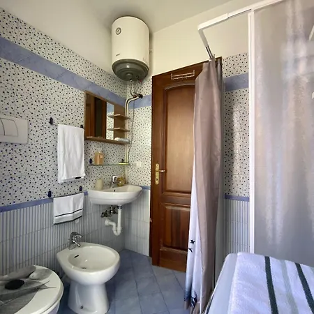 Апартаменты 11 Ospiti -balcone-parcheggio Privato, Bulai *